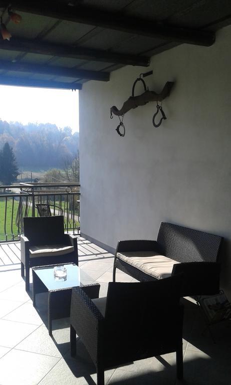 B&B La Coccarda CastellʼAlfero Exteriör bild