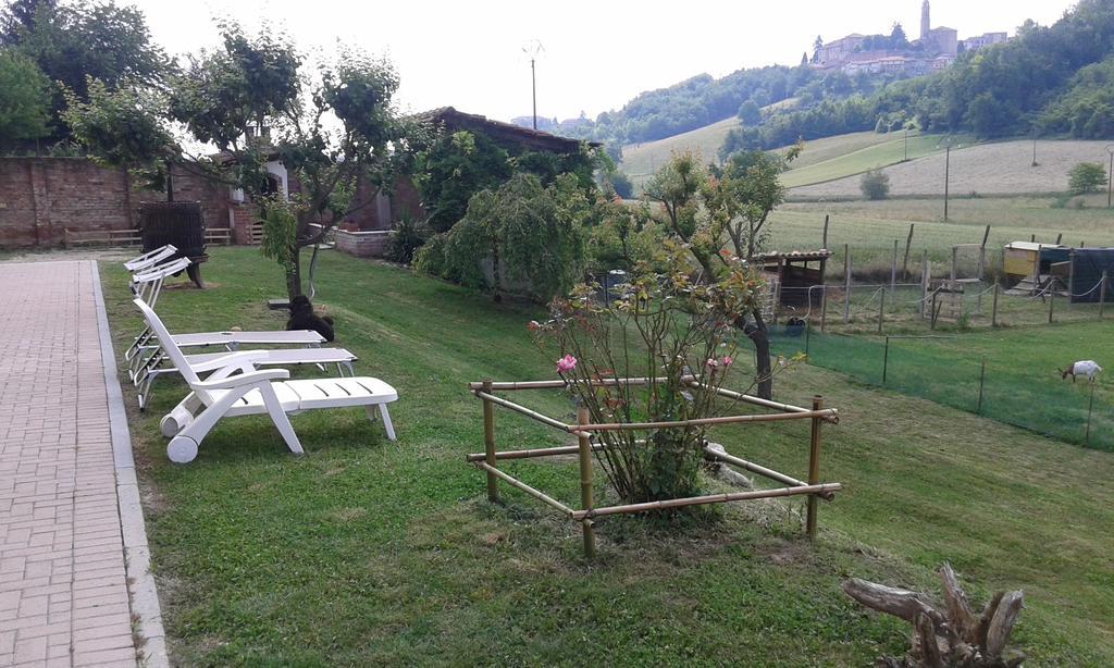 B&B La Coccarda CastellʼAlfero Exteriör bild