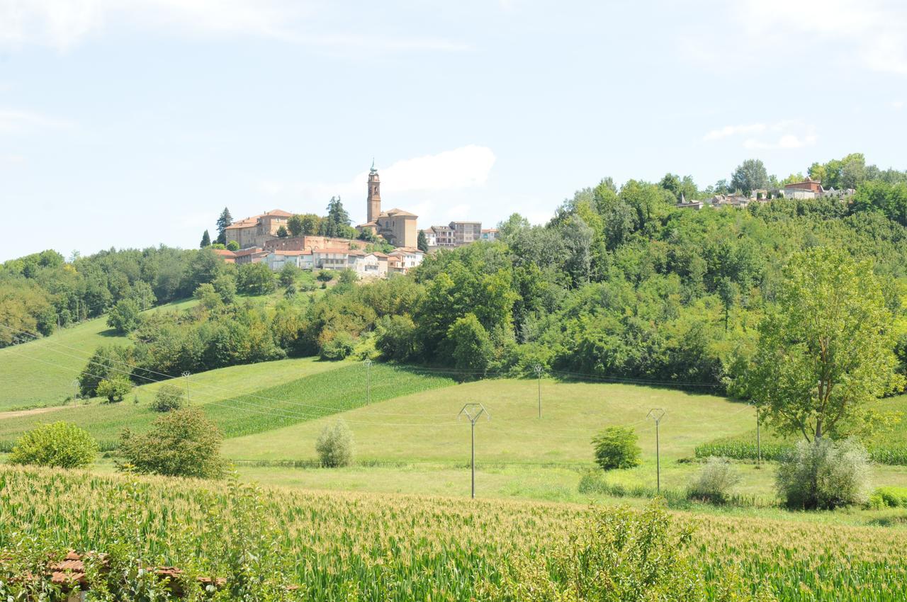 B&B La Coccarda CastellʼAlfero Exteriör bild